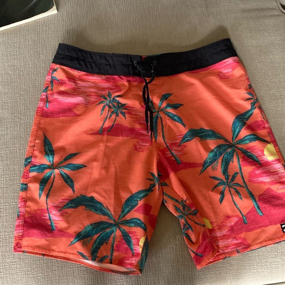 Men’s Billabong swim Trunks